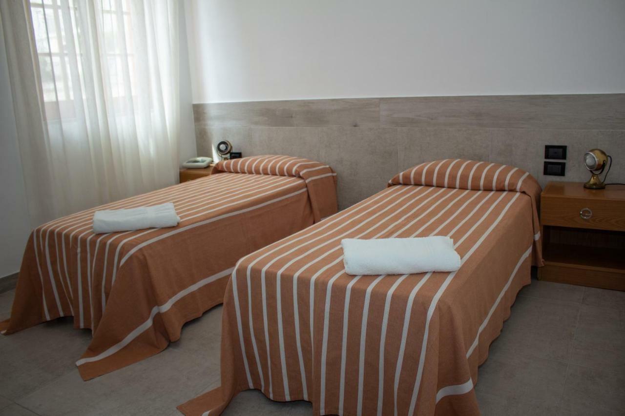 Apeneste Hotel