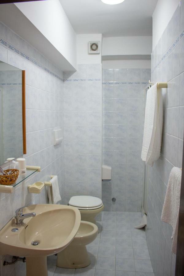 Hotel Apeneste