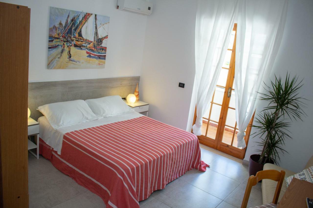 Apeneste Hotel 3*